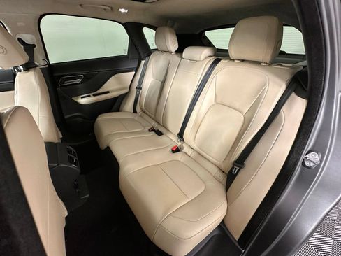 Used 2020 Jaguar F-PACE Premium AWD/4WD image 32