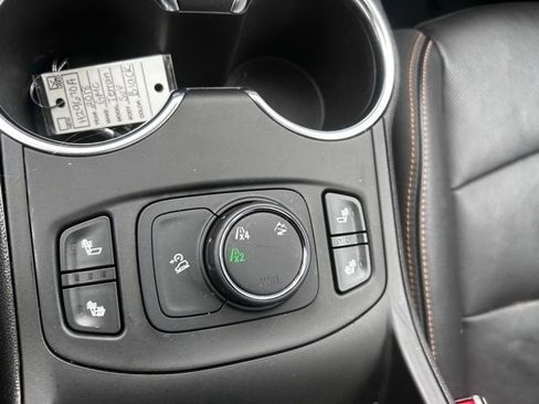 Used 2018 GMC Terrain SLT w/ Preferred Package AWD/4WD image 29