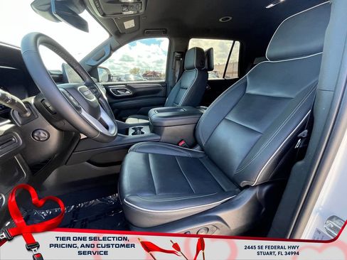 Certified 2024 GMC Yukon SLT w/ SLT Luxury Package image 10