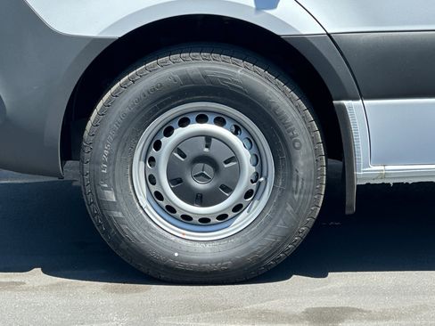 New 2025 Mercedes-Benz Sprinter 2500 image 24