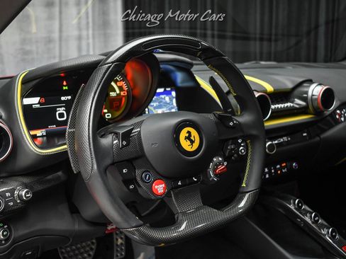 Used 2021 Ferrari 812 Superfast RWD image 9