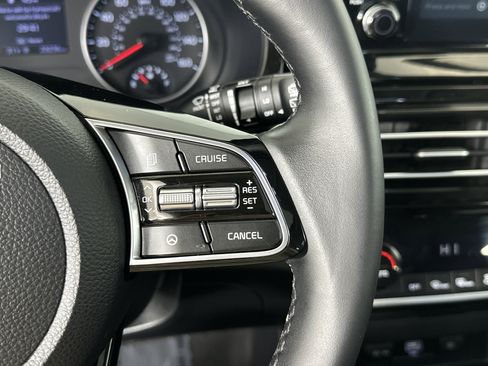Certified 2021 Kia Seltos EX image 30