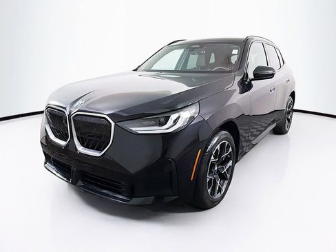 Used 2025 BMW X3 xDrive30i w/ Premium Package image 3