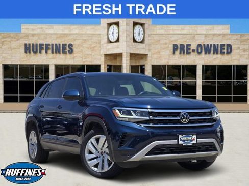 Used 2023 Volkswagen Atlas Cross Sport SE FWD image 1