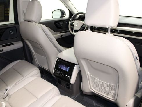 Used 2023 Lincoln Aviator Reserve w/ Equipment Group 201A image 37