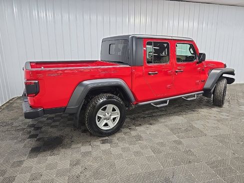 Used 2020 Jeep Gladiator Sport w/ Quick Order Package 24S image 3