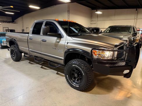 Used 2006 Dodge Ram 2500 Truck SLT image 1