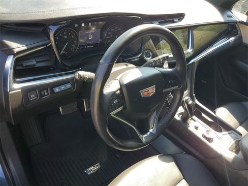 Used 2021 Cadillac XT6 Sport image 10