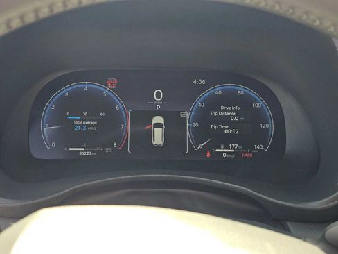 Used 2023 Toyota Highlander Limited FWD image 25