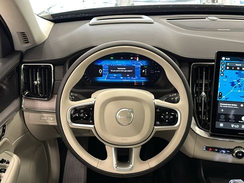 New 2026 Volvo XC90 T8 Ultra w/ Protection Package AWD/4WD image 12