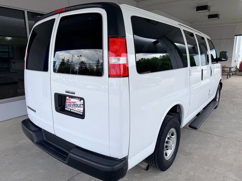Used 2021 Chevrolet Express 2500 LS w/ Driver Convenience Package RWD image 7