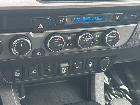 Used 2022 Toyota Tacoma TRD Pro AWD/4WD image 20