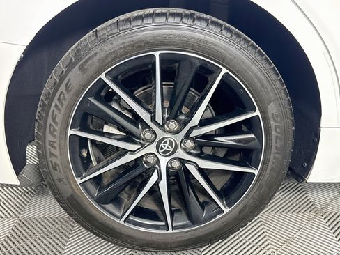 Used 2022 Toyota Camry SE FWD image 30