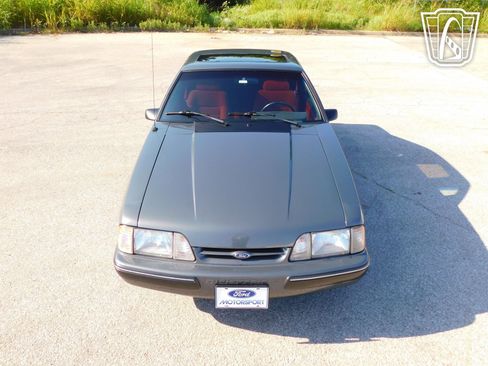 Used 1987 Ford Mustang LX image 40