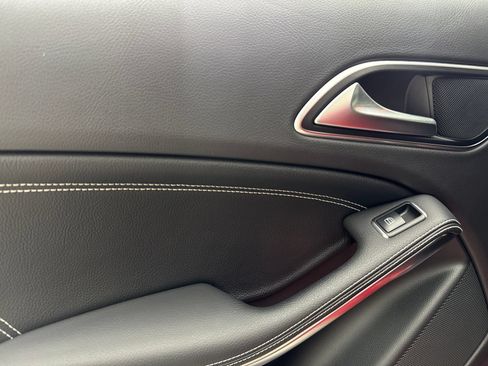Used 2019 Mercedes-Benz CLA 250 image 38