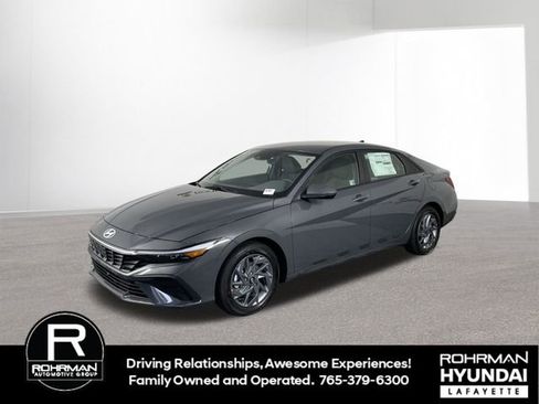 Used 2024 Hyundai Elantra SEL image 10