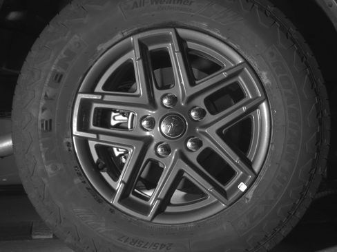 Used 2025 Jeep Wrangler Sport S image 15