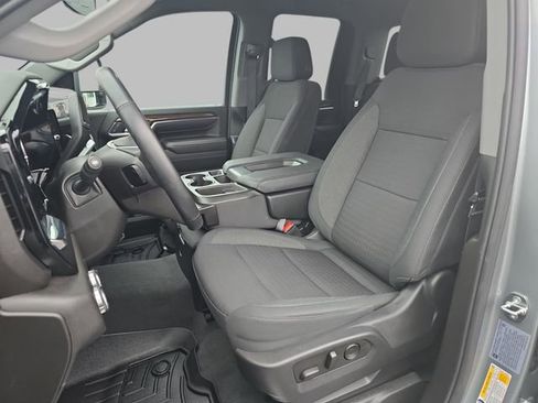 Used 2024 GMC Sierra 2500 SLE w/ SLE Value Package; image 17