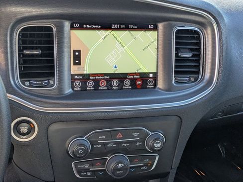 Used 2017 Dodge Charger R/T Scat Pack w/ Beats Audio Group image 12