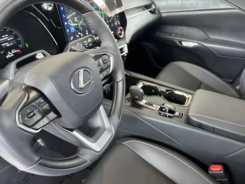 Certified 2025 Lexus RX 350h w/ Convenience Package AWD/4WD image 11