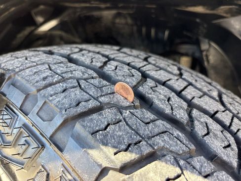 Used 2021 Nissan Titan Platinum Reserve image 14