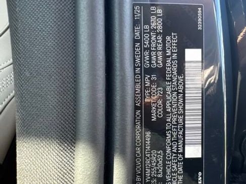 Certified 2026 Volvo XC60 B5 Plus AWD/4WD image 28