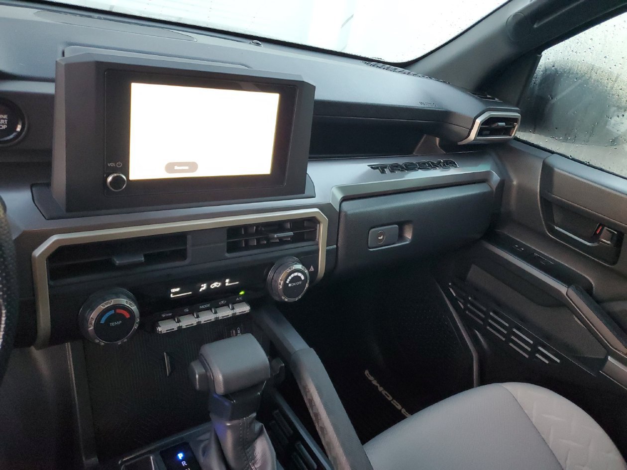 Used 2026 Toyota Tacoma SR5 AWD/4WD image 27