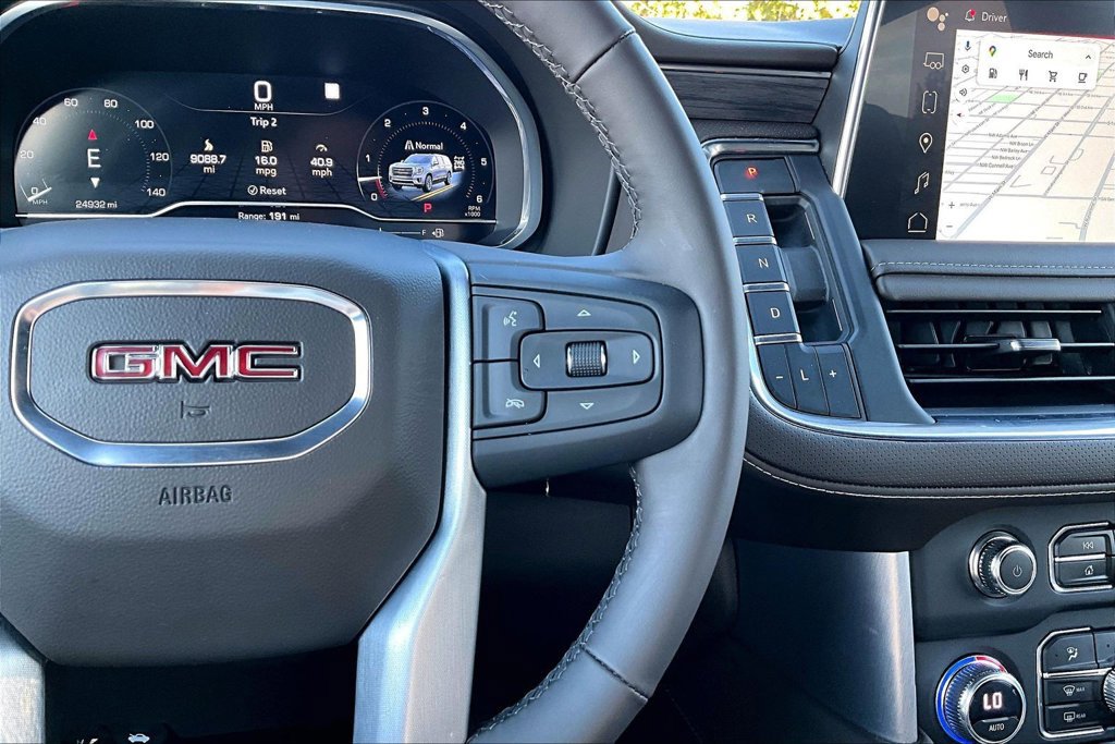 Used 2023 GMC Yukon SLT w/ SLT Luxury Package AWD/4WD image 25
