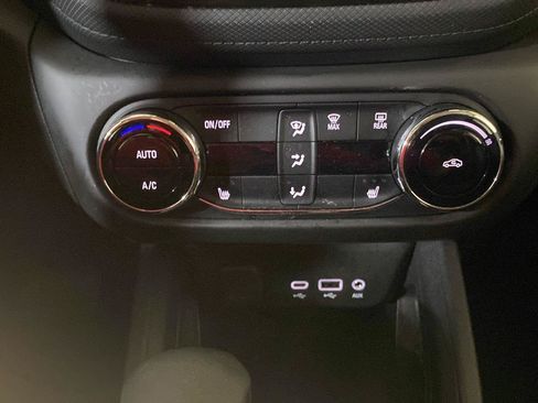 Used 2023 Chevrolet TrailBlazer LT w/ Convenience Package AWD/4WD image 35