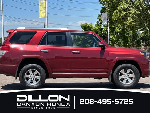 Used 2013 Toyota 4Runner SR5 AWD/4WD image 3