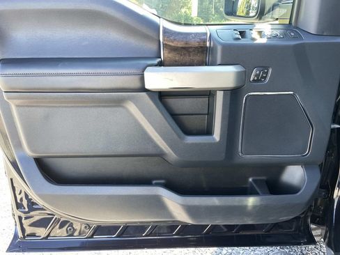 Used 2022 Ford F250 Lariat w/ Lariat Ultimate Package AWD/4WD image 45
