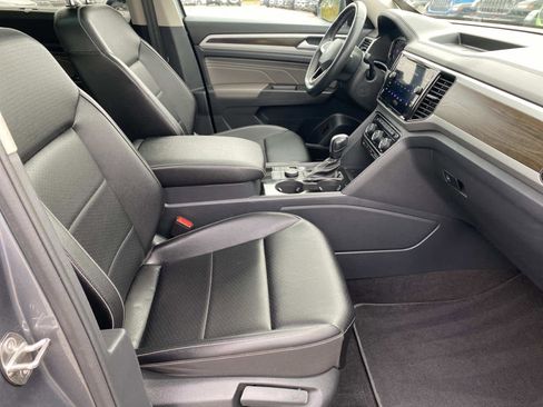 Used 2022 Volkswagen Atlas SE image 25