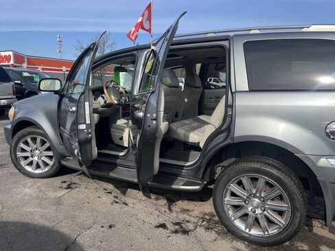 Used 2009 Chrysler Aspen Limited w/ Trailer Tow Group image 34