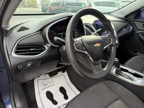 Used 2019 Chevrolet Malibu LT w/ Driver Confidence Package II image 18