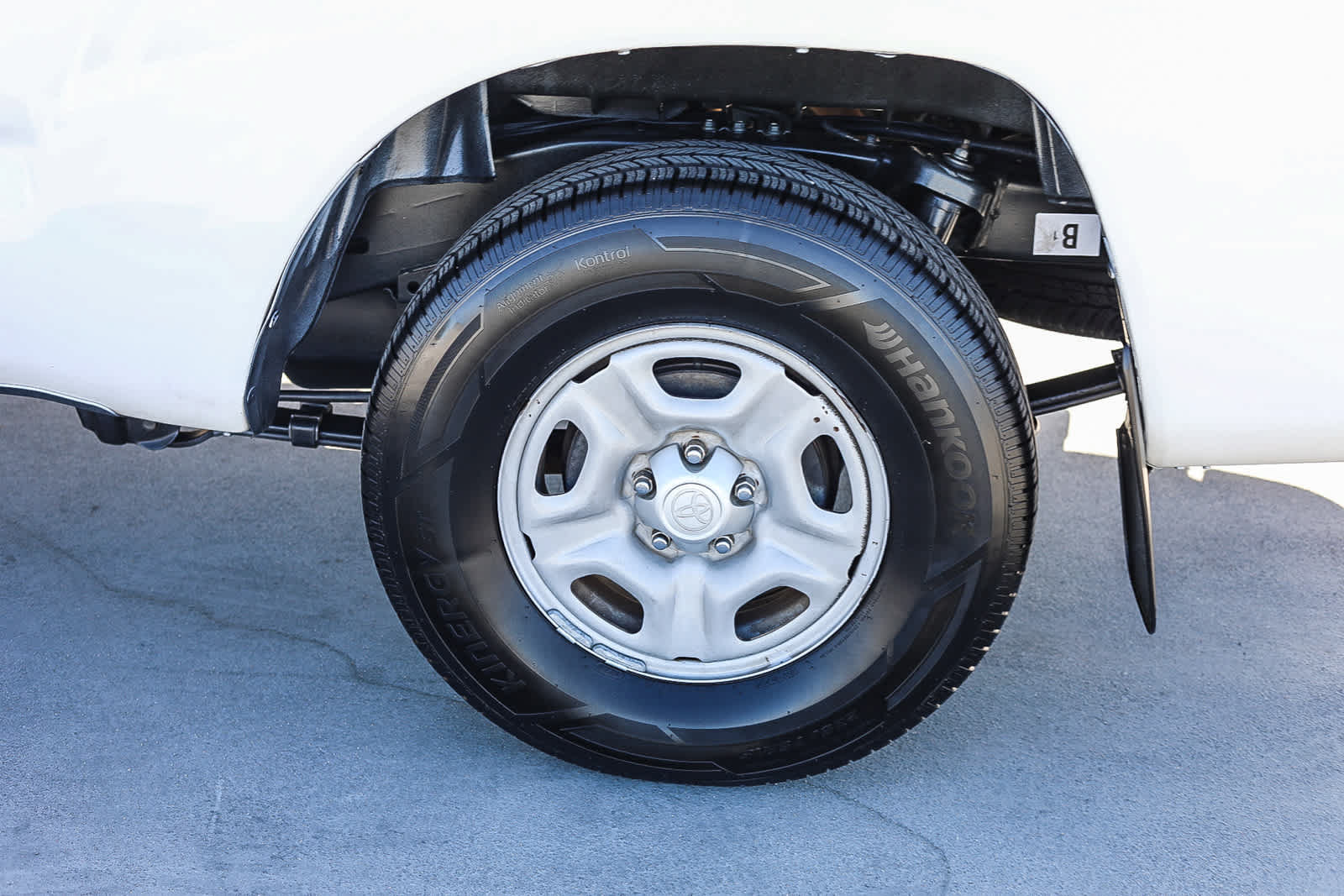 Used 2013 Toyota Tacoma 2WD Access Cab w/ Convenience Pkg image 11
