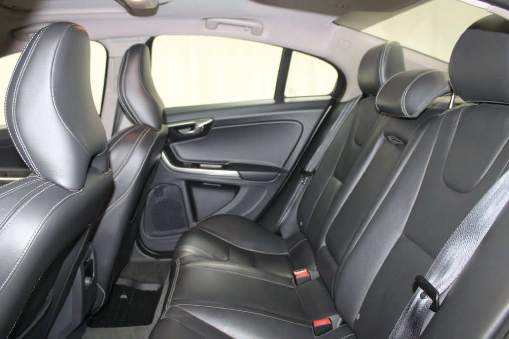 Used 2017 Volvo S60 T5 Dynamic w/ Protection Package AWD/4WD image 17