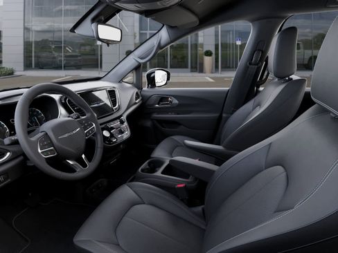 New 2026 Chrysler Voyager LX FWD image 22