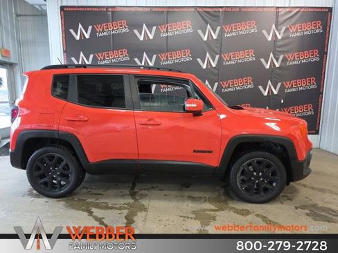 Used 2017 Jeep Renegade Altitude image 3