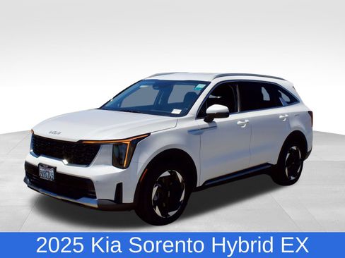 Used 2025 Kia Sorento EX AWD/4WD image 1