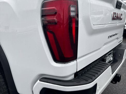 New 2025 GMC Sierra 2500 Denali w/ Denali Reserve Package image 5