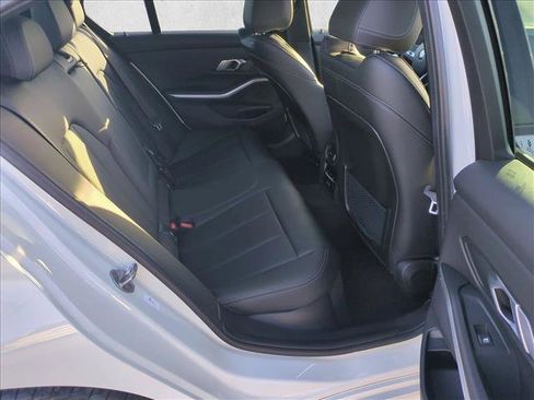 Certified 2023 BMW 330i Sedan w/ Convenience Package RWD image 21