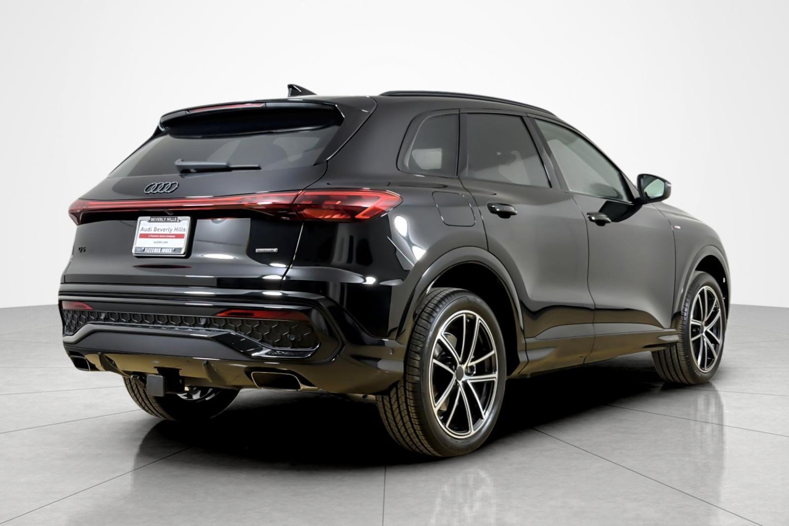 Used 2026 Audi Q5 Premium Plus w/ Premium Plus AWD/4WD image 5
