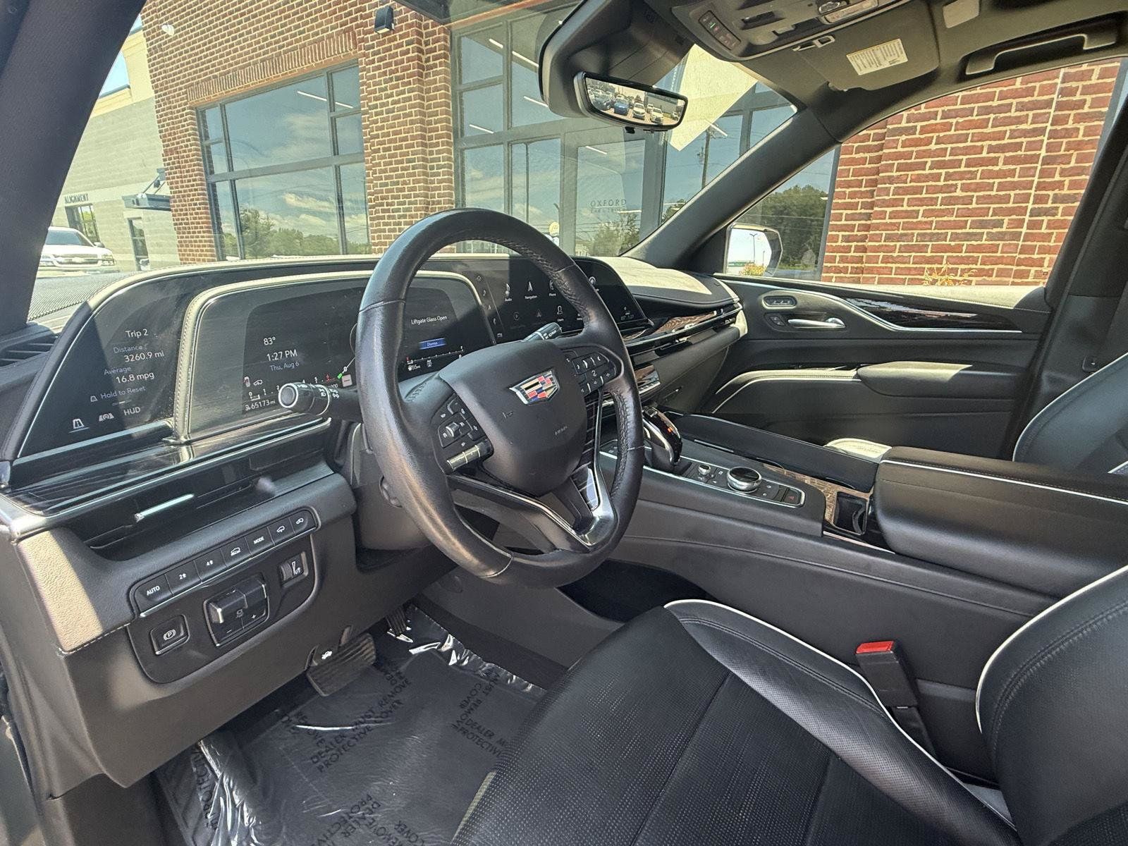 Used 2021 Cadillac Escalade ESV Sport w/ Driver Assist Tech Package AWD/4WD image 21