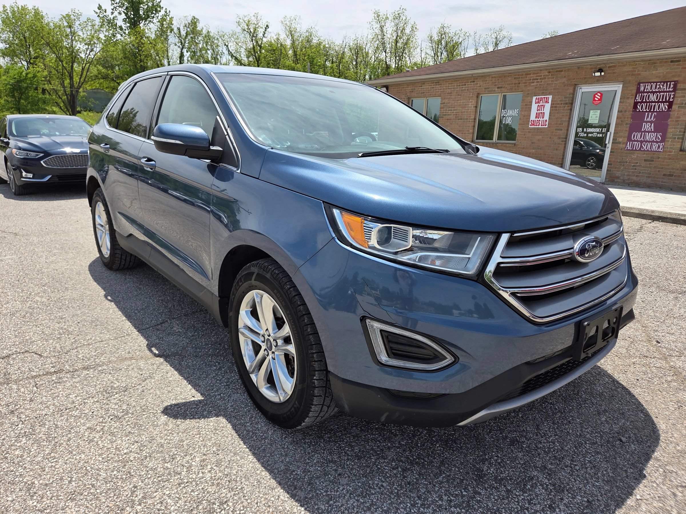 Used 2018 Ford Edge SEL w/ Equipment Group 201A AWD/4WD image 3