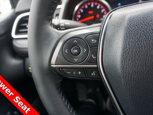 Certified 2018 Toyota Camry XSE image 4