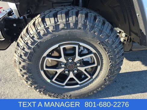 New 2026 Jeep Gladiator Sport AWD/4WD image 8
