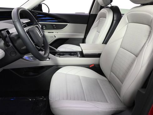 New 2026 Lincoln Nautilus Reserve w/ Jet Appearance Package AWD/4WD image 13