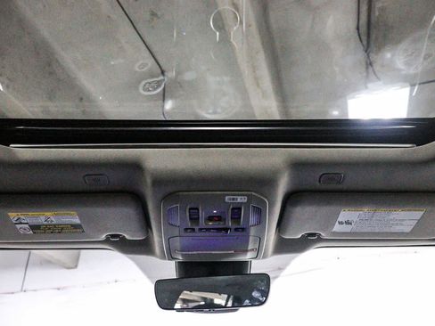 Certified 2024 Toyota Highlander XLE FWD image 13