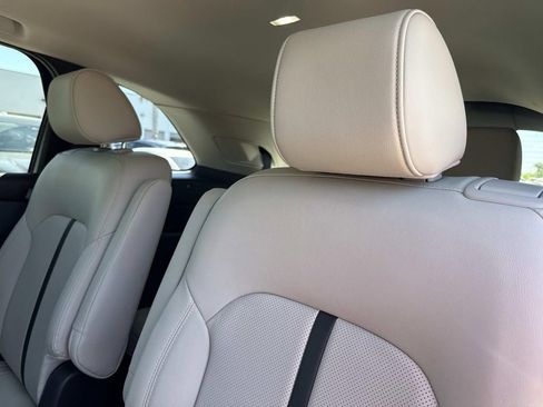 Certified 2025 MAZDA CX-90 3.3 Turbo w/ Preferred Package image 19