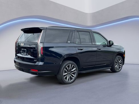 Used 2023 Cadillac Escalade Sport AWD/4WD image 6